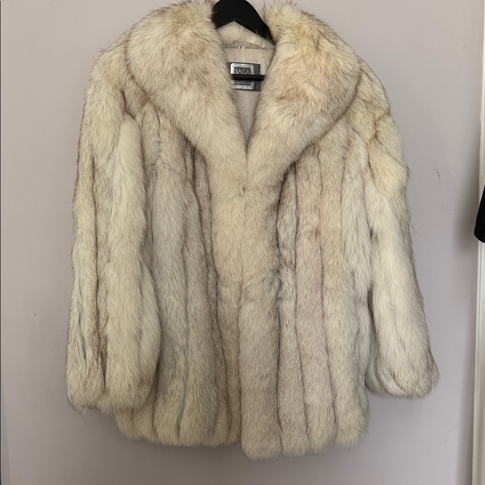 Saga Furs Blue Fox Cream fur coat- size M